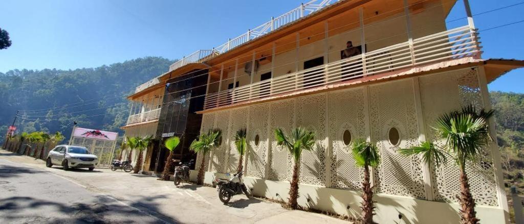 7 Hills Hotel And Resort ランズドーン エクステリア 写真