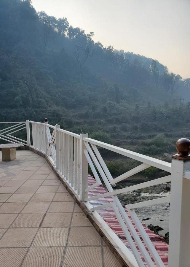 7 Hills Hotel And Resort ランズドーン エクステリア 写真